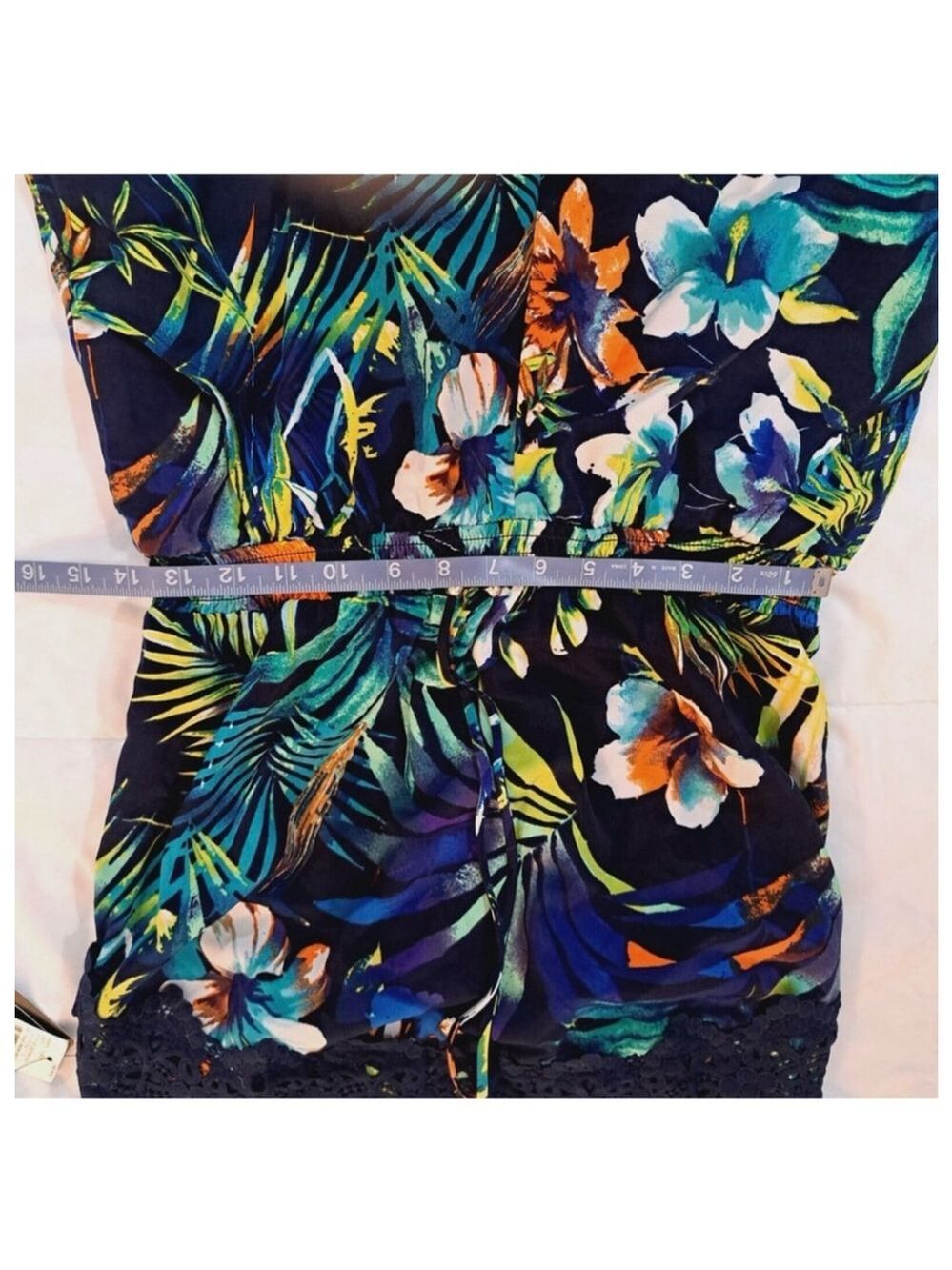 A.Byer Spaghetti Strap Halter Romper
Hawaiian Sz Medium NWT - Picture 13 of 14